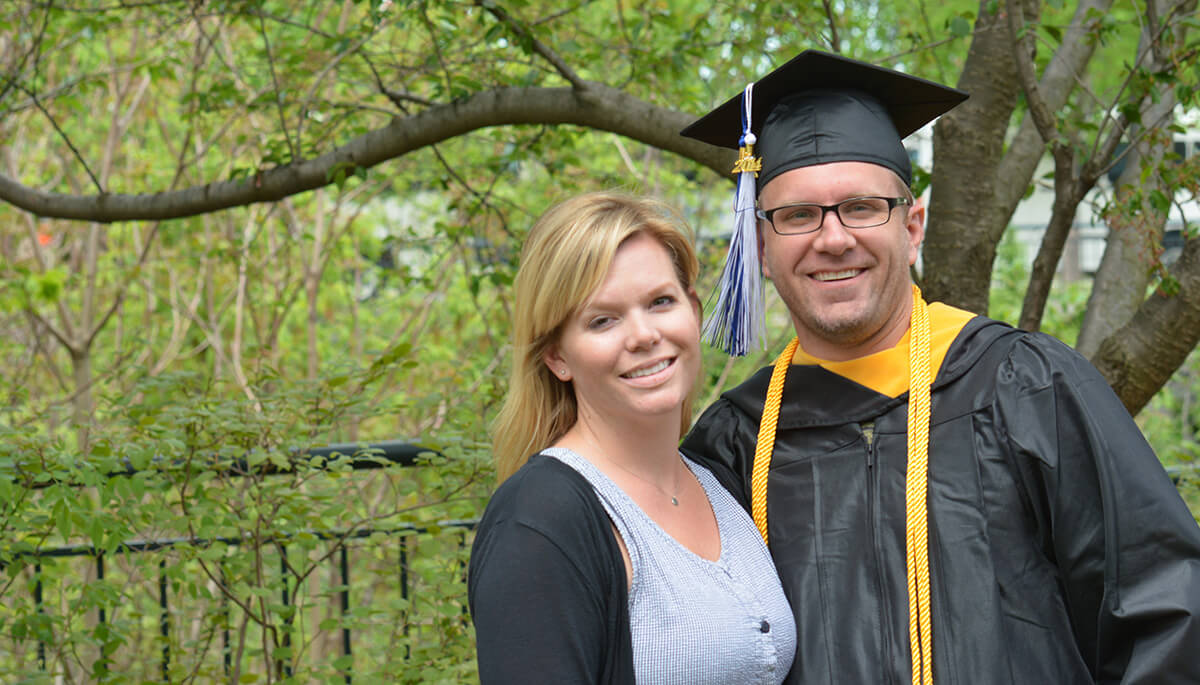 graduate chris harden and wife