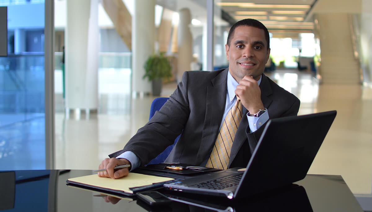 Online Masters of Business Administration (online MBA) graduate Kelvin Juarbe.